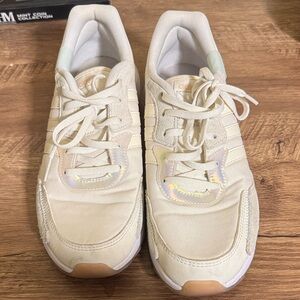 Adidas Women's Beige Sneakers